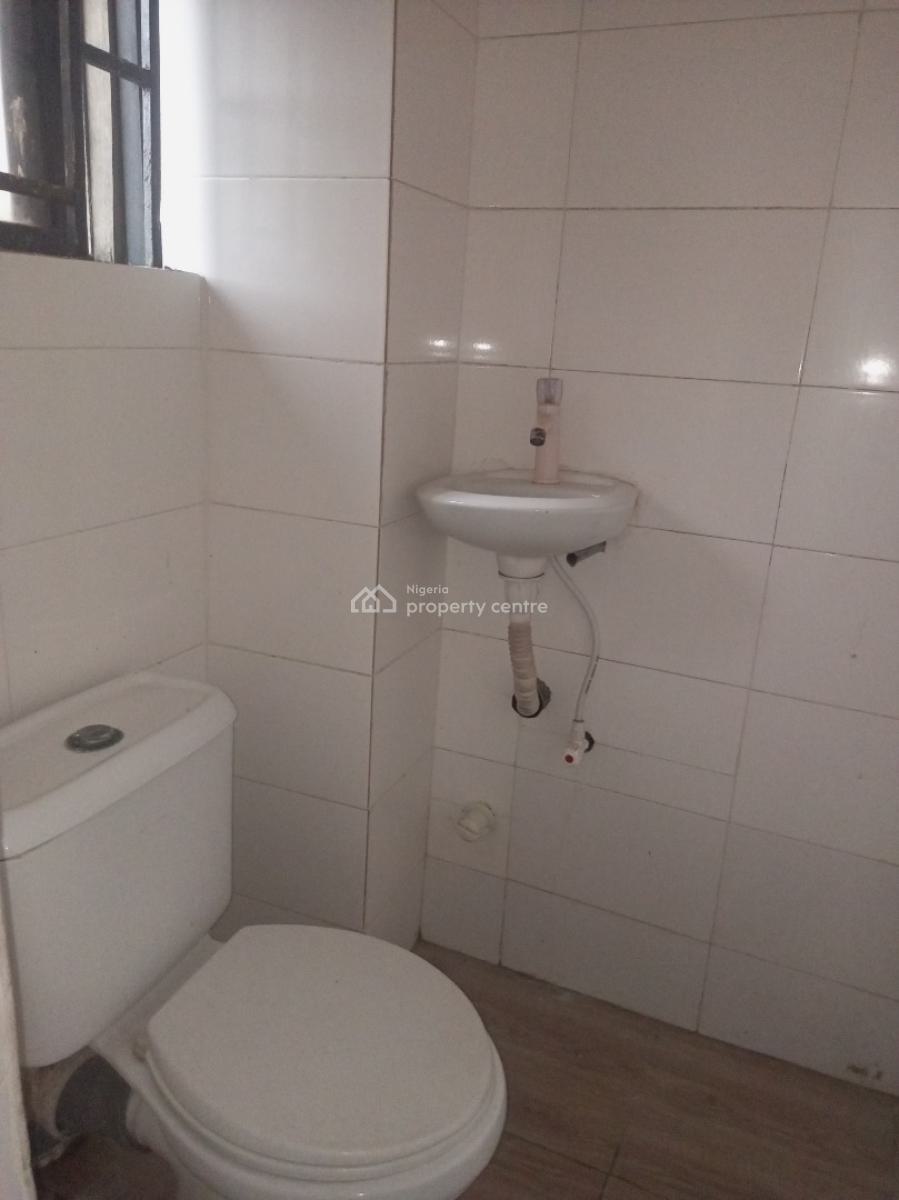 Large 2 Bedroom Flat, Upstairs, Igbo Efon, Lekki, Lagos, Flat / Apartment for Rent