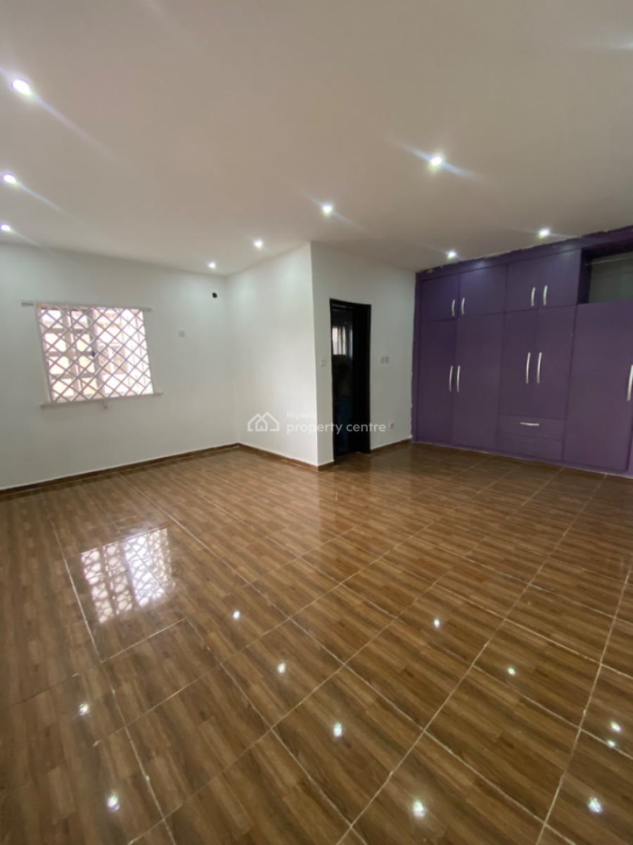 Super Spacious and Clean 4 Bedroom House in an Estate, Off Admiralty Way, Lekki Phase 1, Lekki, Lagos, House for Rent