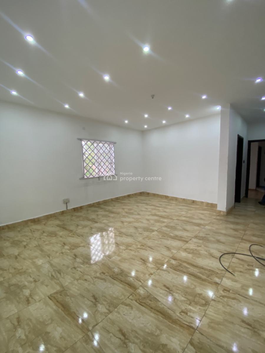 Super Spacious and Clean 4 Bedroom House in an Estate, Off Admiralty Way, Lekki Phase 1, Lekki, Lagos, House for Rent