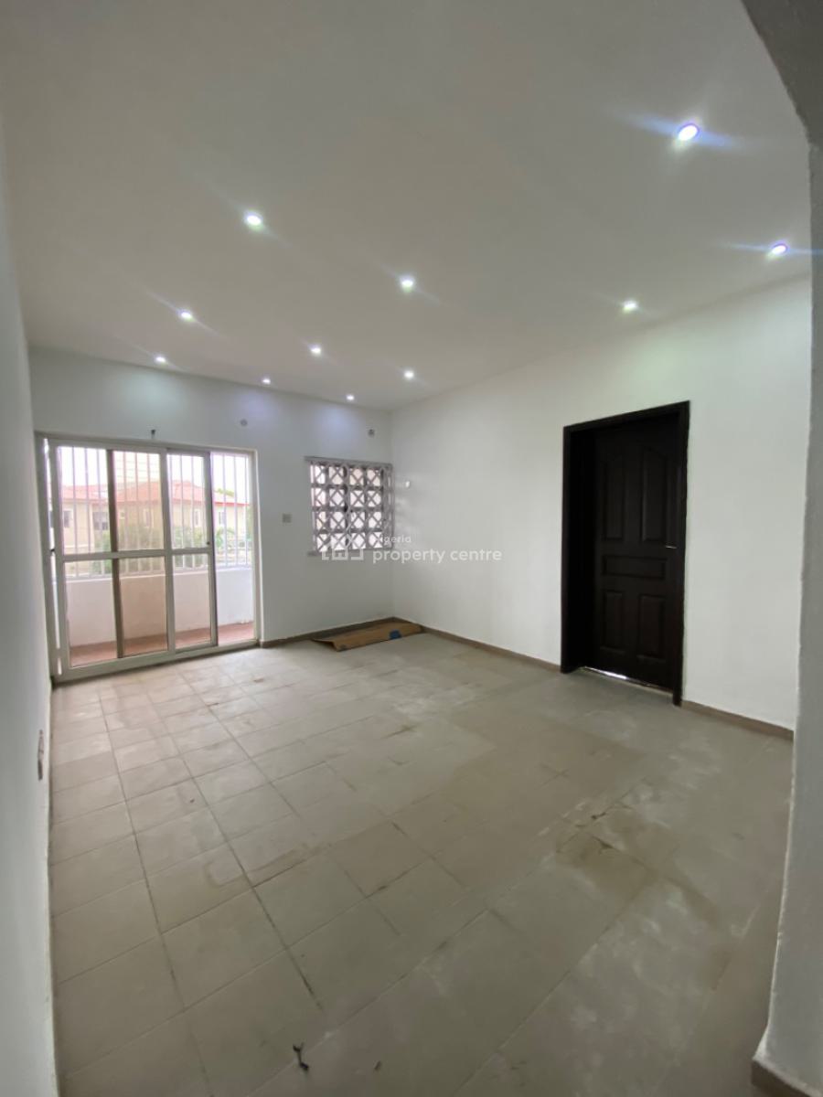 Super Spacious and Clean 4 Bedroom House in an Estate, Off Admiralty Way, Lekki Phase 1, Lekki, Lagos, House for Rent
