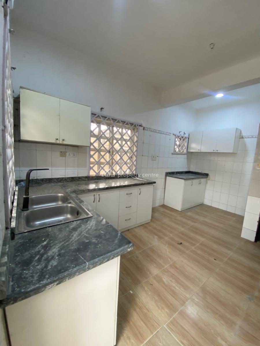 Super Spacious and Clean 4 Bedroom House in an Estate, Off Admiralty Way, Lekki Phase 1, Lekki, Lagos, House for Rent