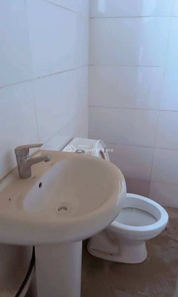 Affordable Self Contain Room Inside a Shared Apartment, Victoria Crest 2 Orchid Road, Lekki, Lagos, Self Contain (single Rooms) for Rent