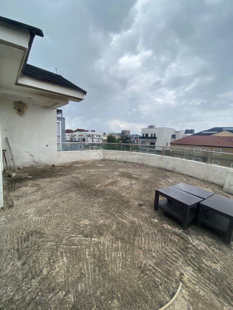 4 Units of Bedrooms Terraced Duplex with Rooftop Terrace for Commercial Use, Lekki Phase 1, Lekki, Lagos, Hotel / Guest House for Rent