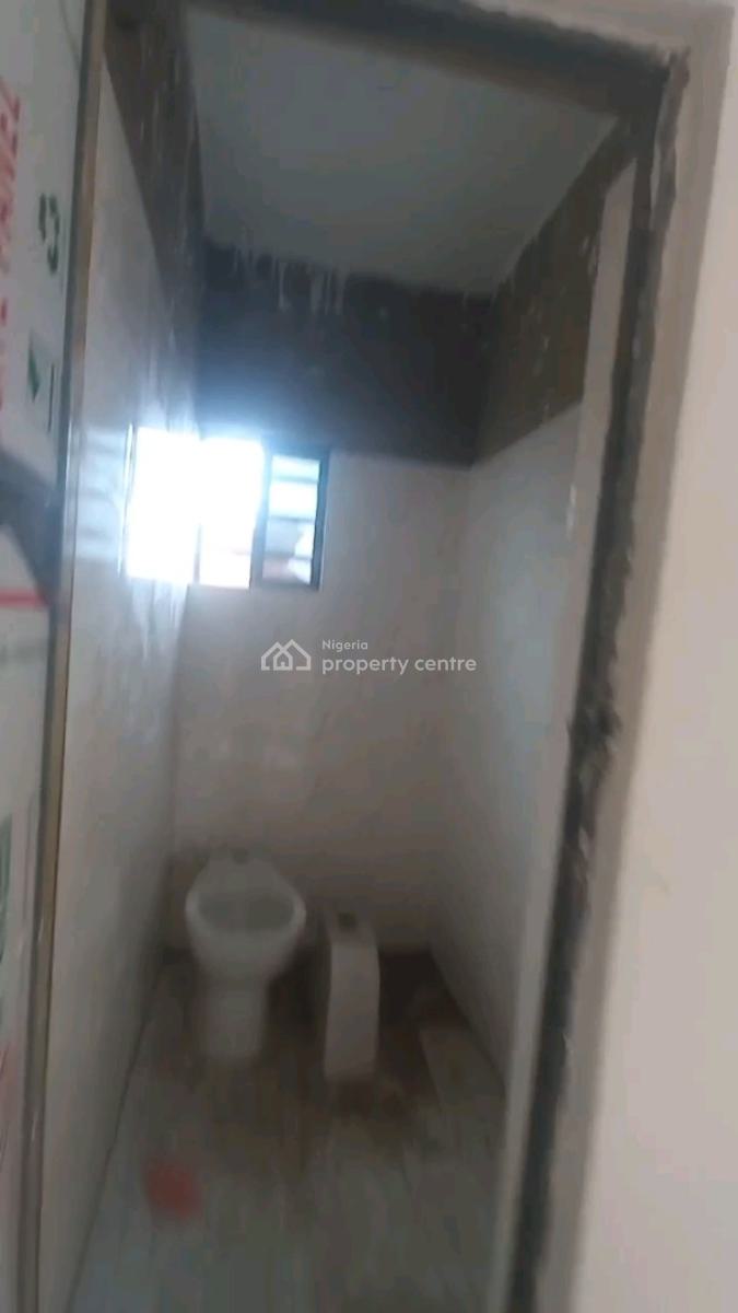 a Units of Standard Roomself Con, Upstairs Is Up for Long Lease, Off Market Street, Shomolu, Lagos, Self Contain (single Rooms) for Sale