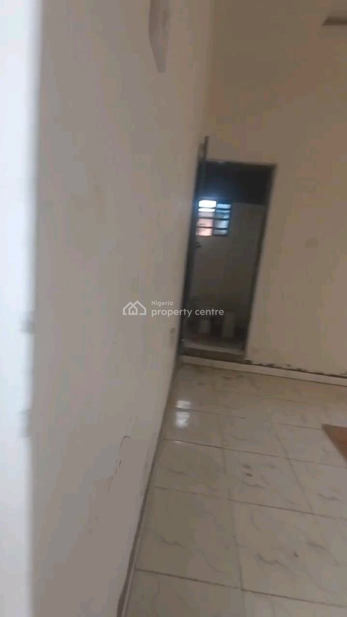 a Units of Standard Roomself Con, Upstairs Is Up for Long Lease, Off Market Street, Shomolu, Lagos, Self Contain (single Rooms) for Sale