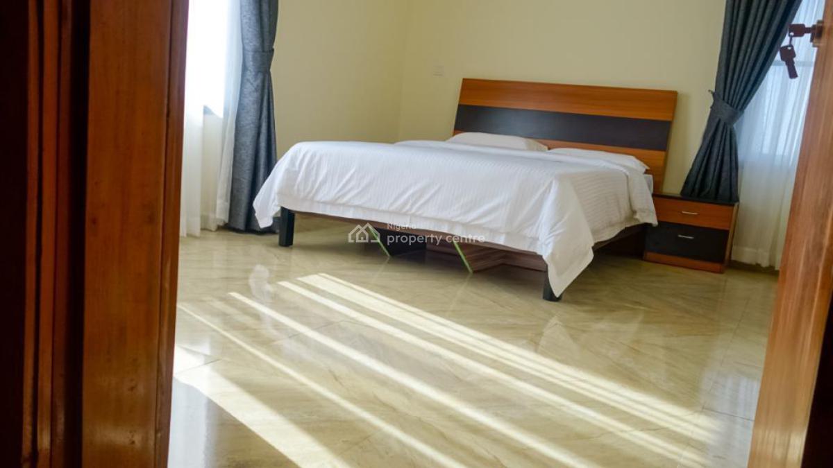 Ensuite 3 Bedrooms Flat with Visitors Toilet, Lekki, Lagos, Flat / Apartment for Rent