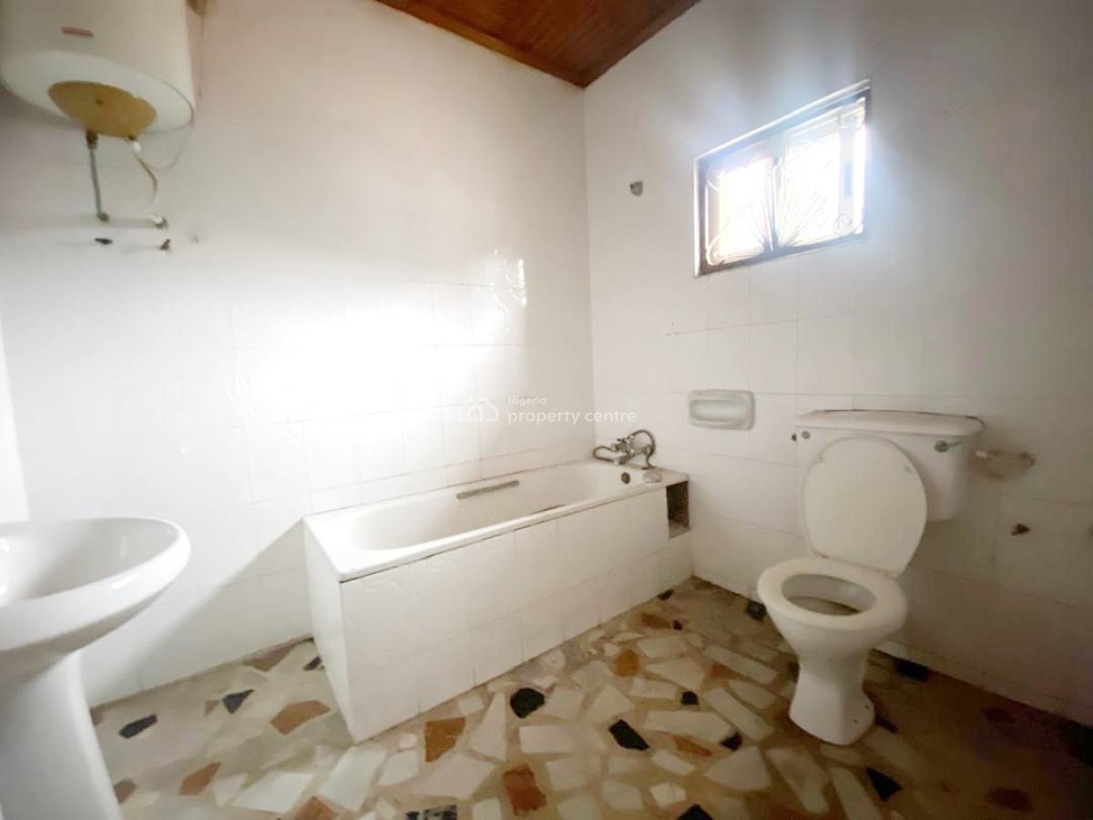 a Well Maintained Spacious 2 Bedroom Flat, Gra Phase 1, Magodo, Lagos, Flat / Apartment for Rent