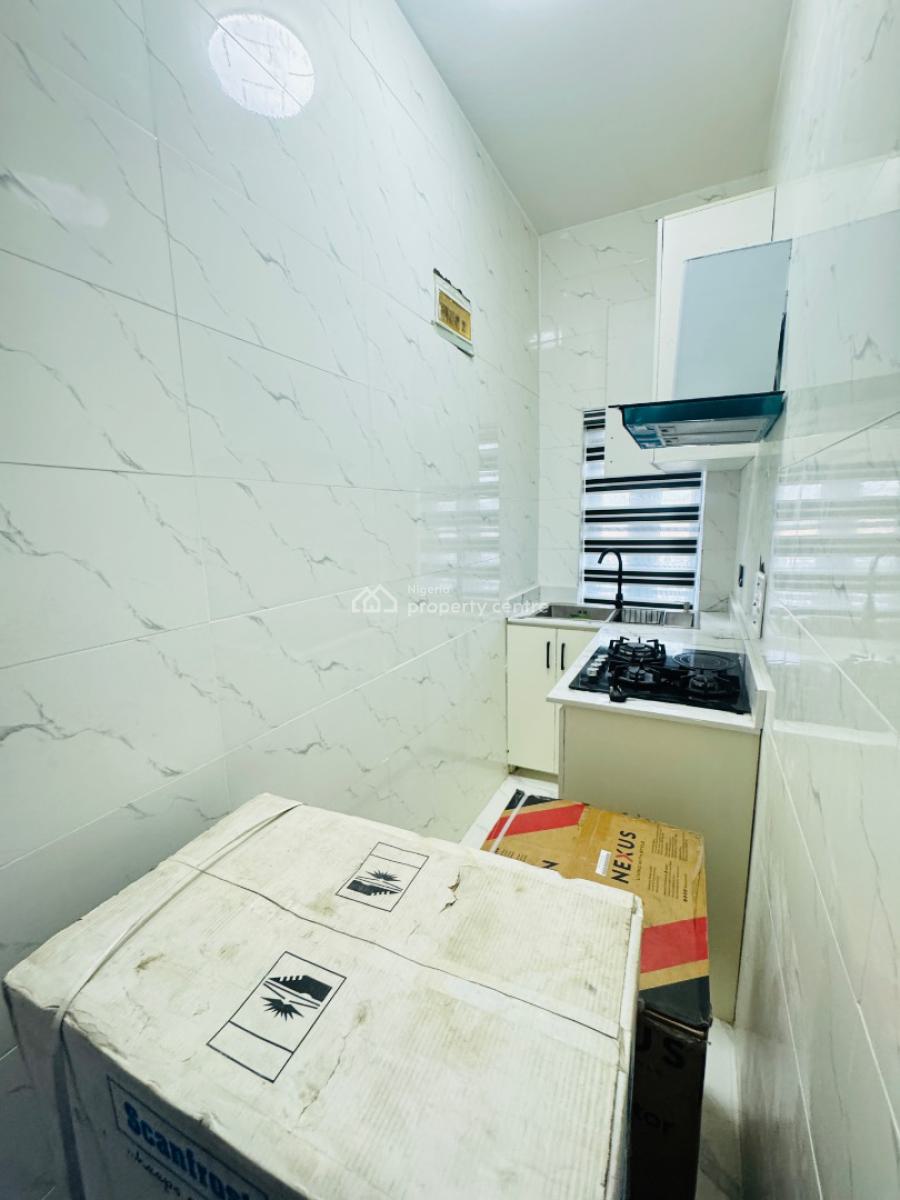 Spacious One Bedroom Apartment, Alpha Beach Road Lekki, Lekki Phase 2, Lekki, Lagos, Mini Flat (room and Parlour) for Sale