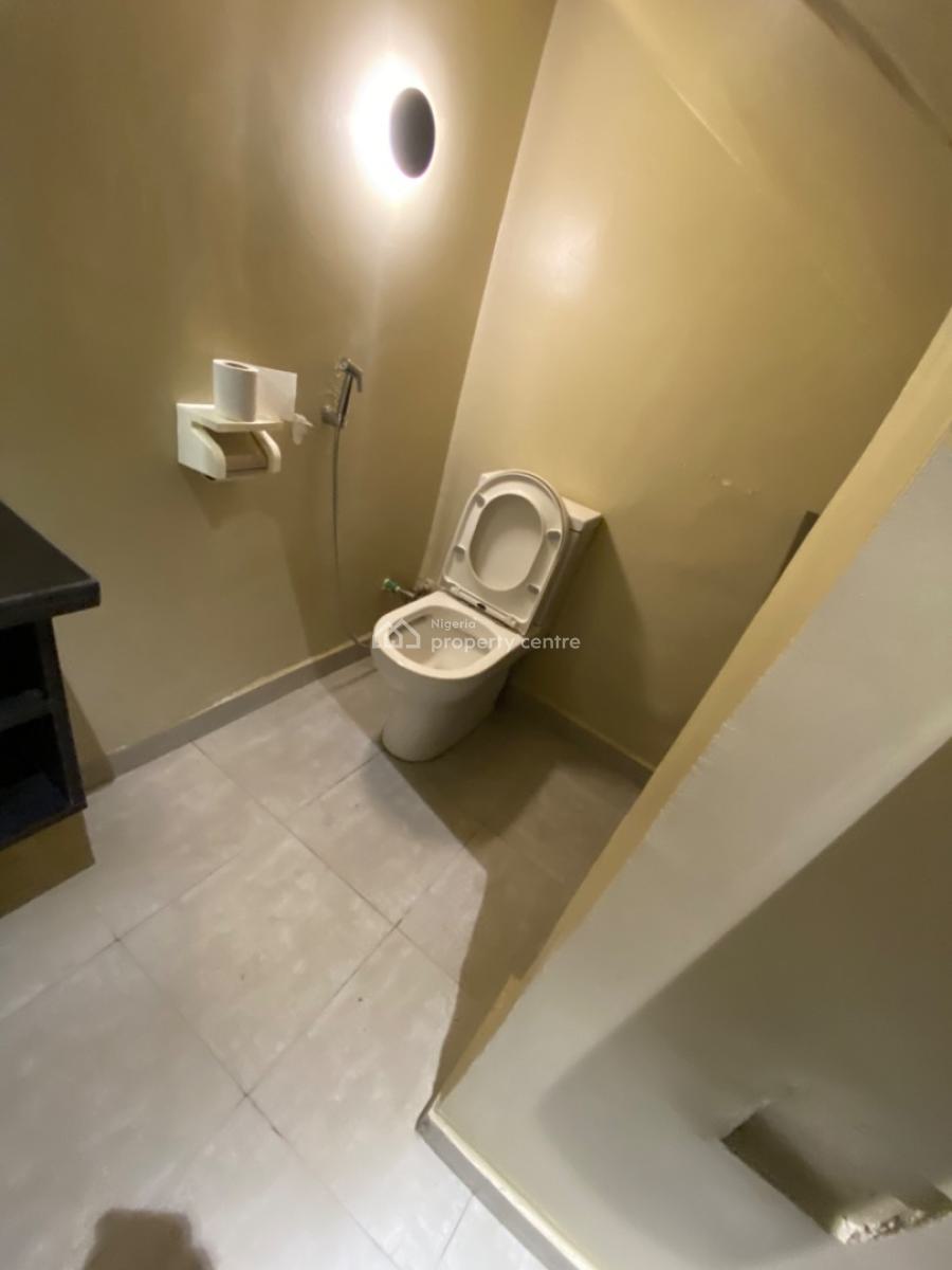 Furnished Restaurant, Off Admiralty Way, Lekki Phase 1, Lekki, Lagos, Restaurant / Bar for Rent