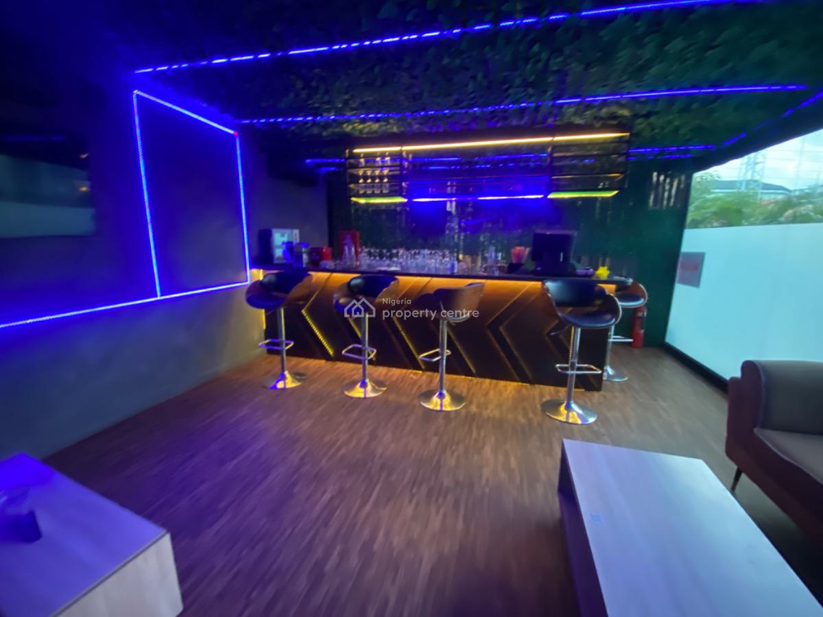 Furnished Restaurant, Off Admiralty Way, Lekki Phase 1, Lekki, Lagos, Restaurant / Bar for Rent