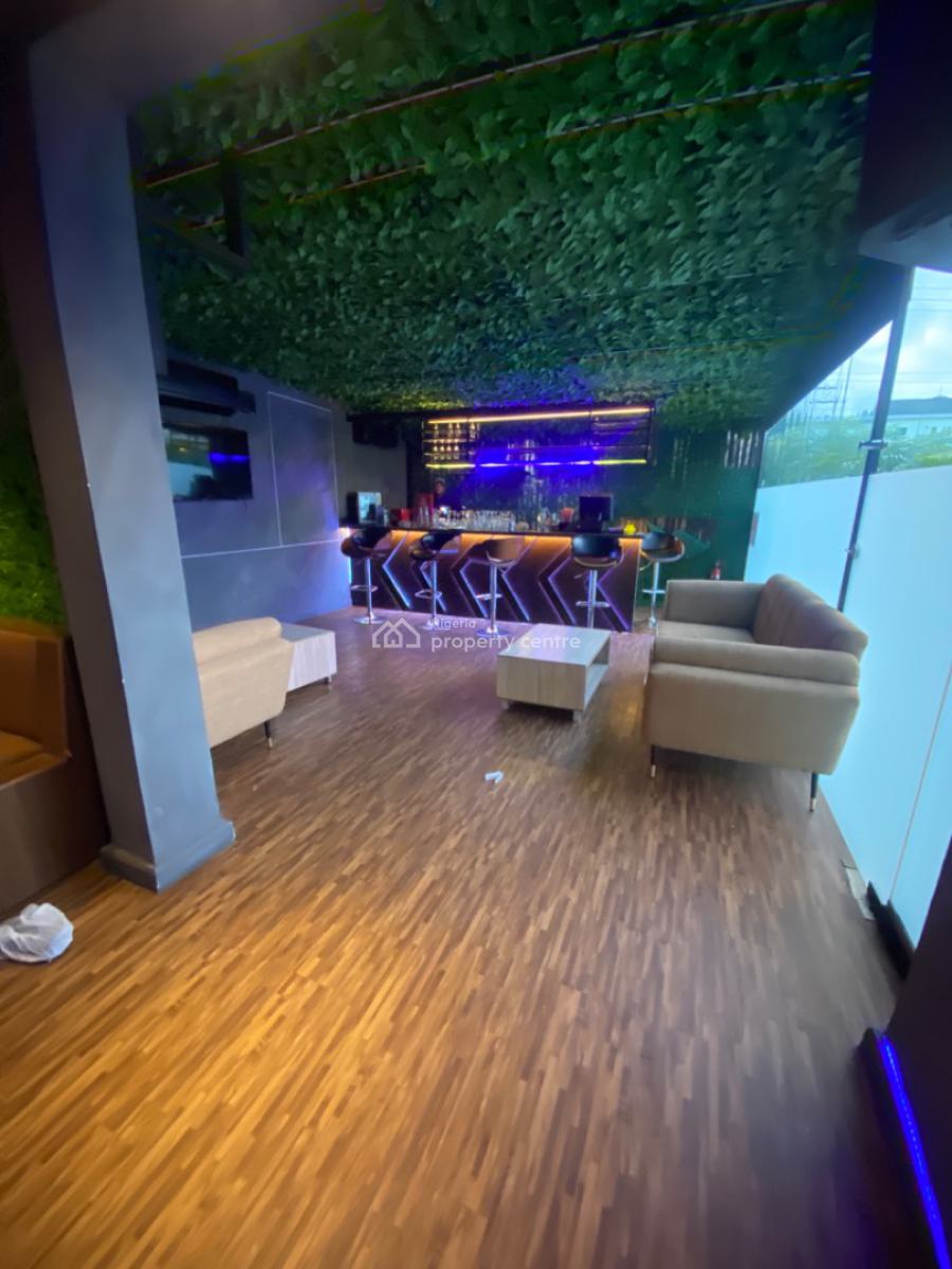 Furnished Restaurant, Off Admiralty Way, Lekki Phase 1, Lekki, Lagos, Restaurant / Bar for Rent