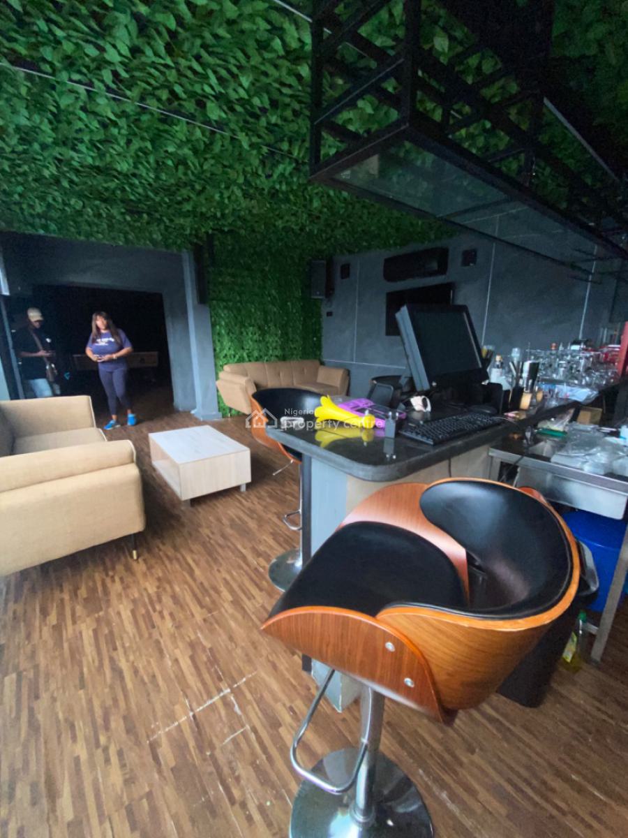 Furnished Restaurant, Off Admiralty Way, Lekki Phase 1, Lekki, Lagos, Restaurant / Bar for Rent