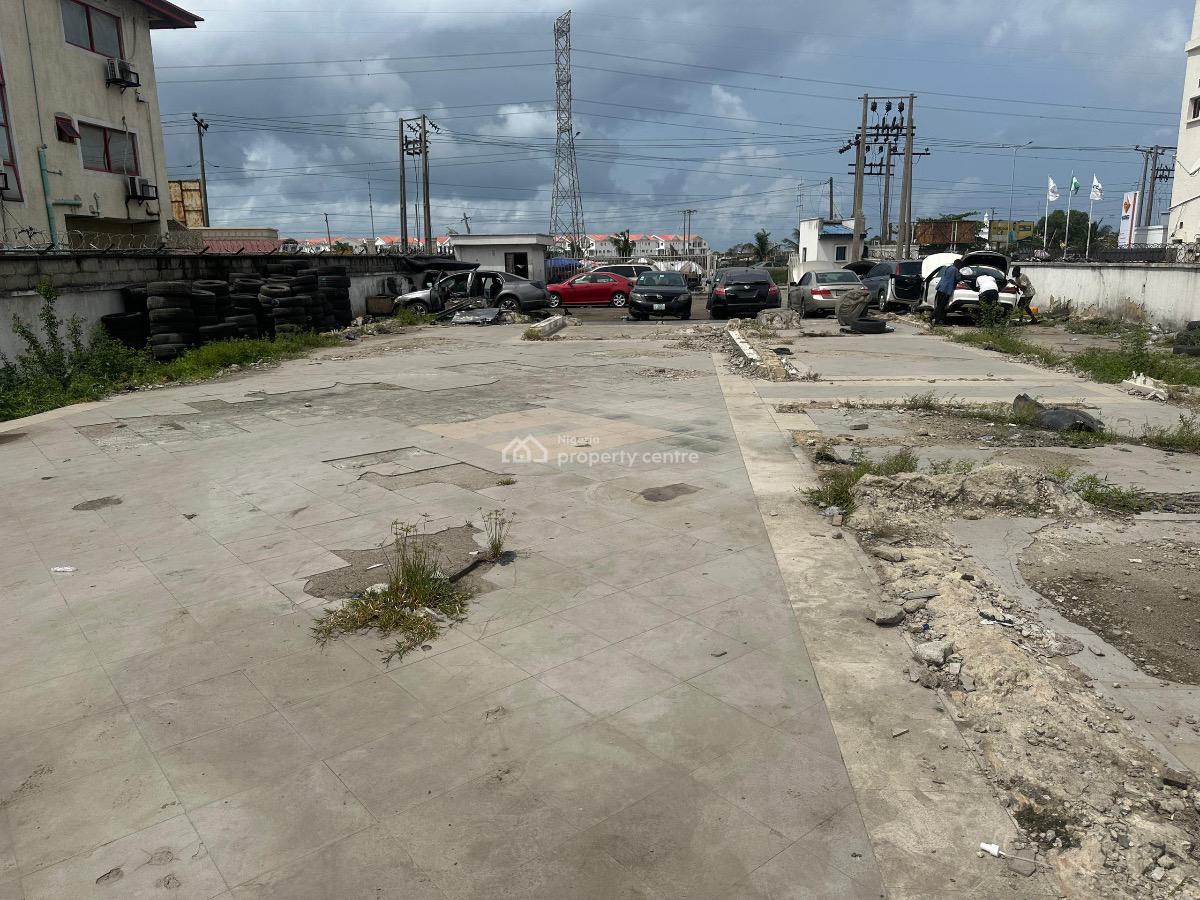 Land Measuring 1800sqm Off Express Road, Chevron , 2nd Toll Gate, Lekki Expressway, Lekki, Lagos, Mixed-use Land for Sale
