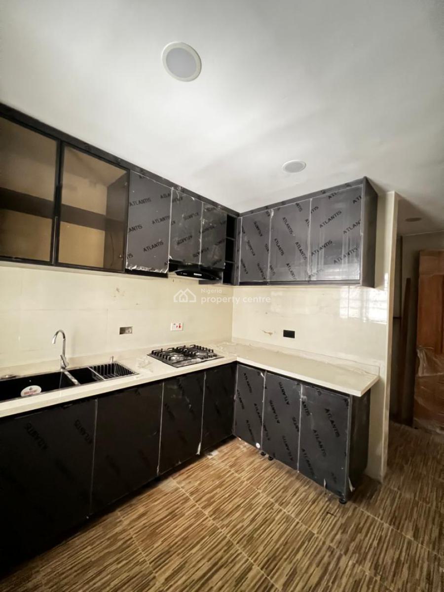 1 Bedroom Apartment, Lekki Phase 1, Lekki, Lagos, Flat / Apartment for Rent