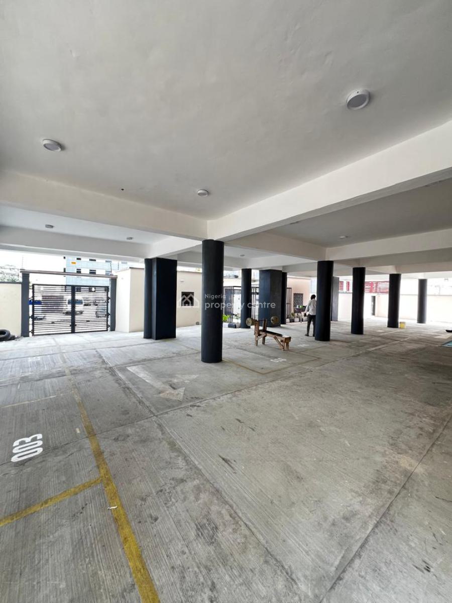1 Bedroom Apartment, Lekki Phase 1, Lekki, Lagos, Flat / Apartment for Rent