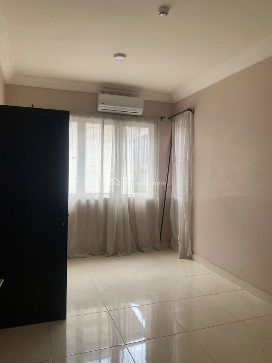 Serviced 3 Bedroom Apartment, Off Chevron Drive, Lekki, Lagos, Flat / Apartment for Rent