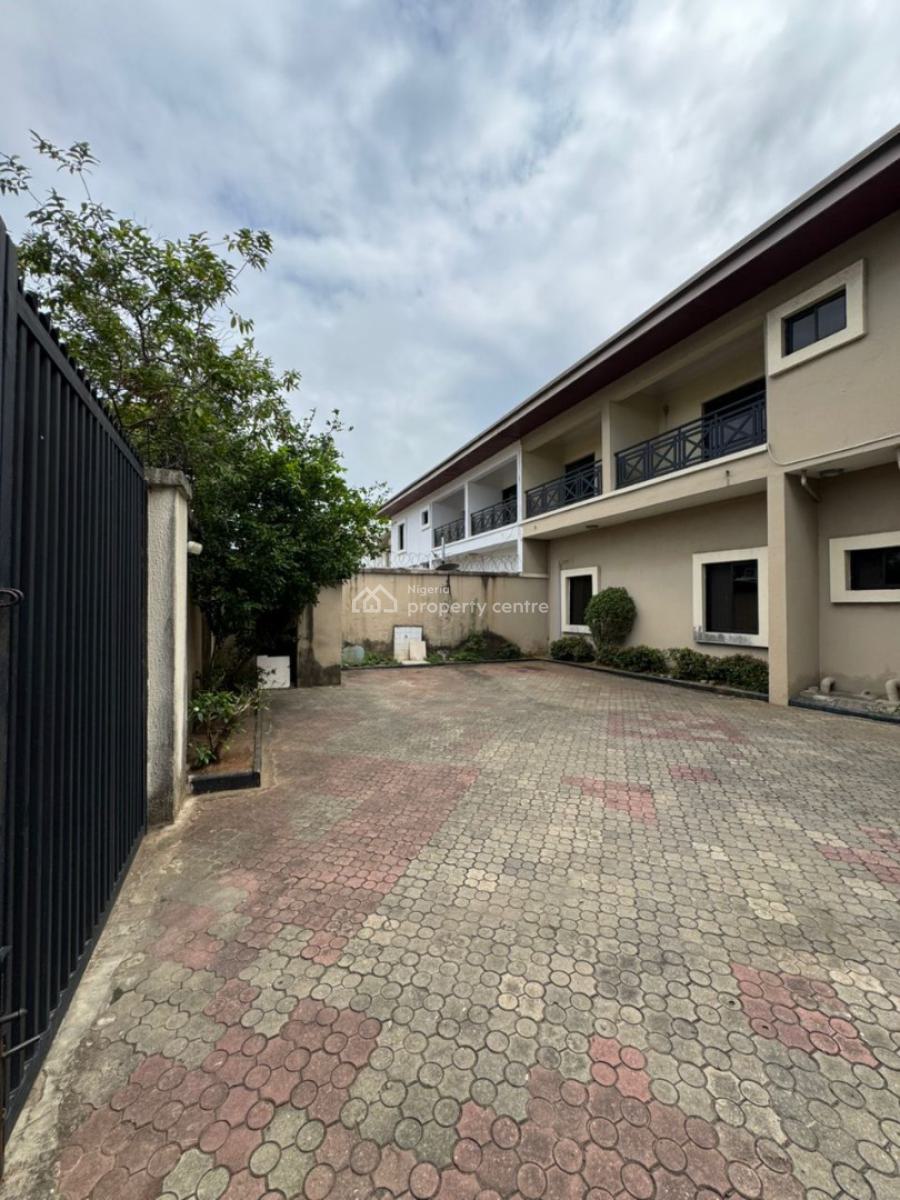 4-bedroom Semi-detached Duplex with 2 Bq, 5a Iweanya Ugbogoh Crescent, Lekki, Lekki, Lagos, Semi-detached Duplex for Rent