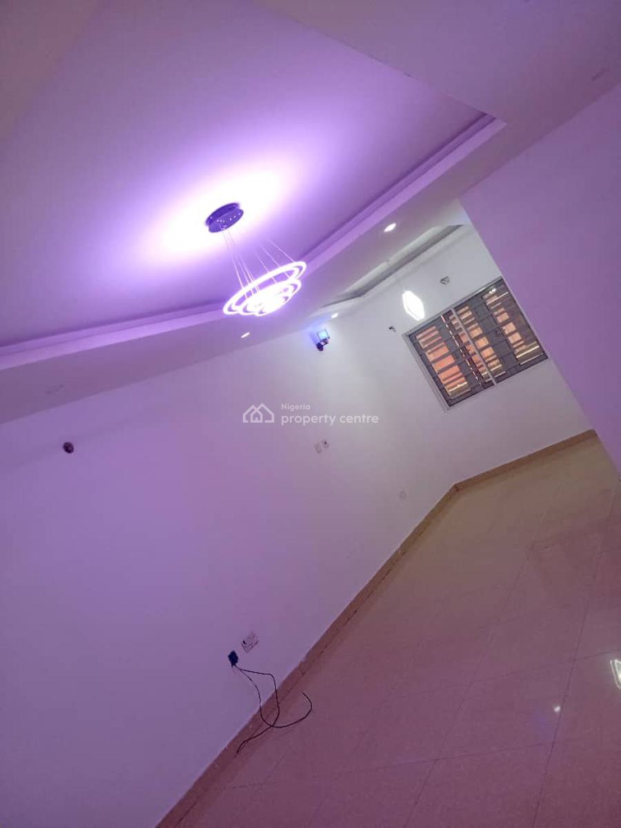 Sharp 2 Bedroom Apartment in a Secured Estate., Ogidan, Sangotedo Ajah Lagos., Sangotedo, Ajah, Lagos, Flat / Apartment for Rent