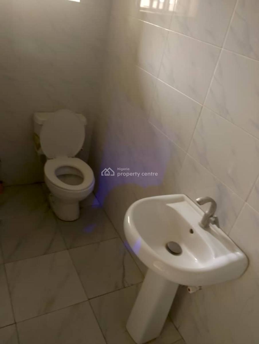 Spacious 2 Bedroom Flat, Palm Willie Estate, Ajah, Lagos, Flat / Apartment for Rent