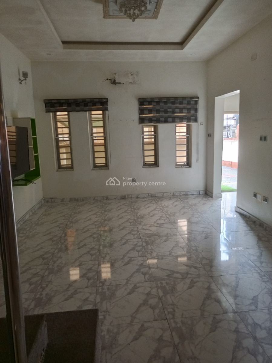 Neatly Used 4bedroom Duplex with Bq Secured Estate, Idado, Lekki, Lagos, Semi-detached Duplex for Sale