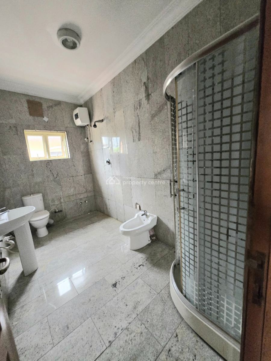 Well Maintained 6 Bedroom Detached House, Lekki Phase 1, Lekki, Lagos, Detached Duplex for Rent