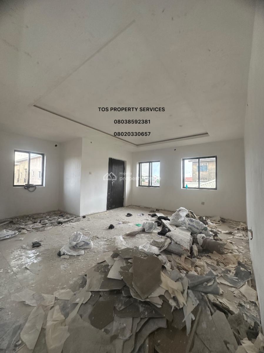 3 Bedroom All Rooms Ensuite Flat, Sabo-alagomeji, Alagomeji, Yaba, Lagos, Flat / Apartment for Rent