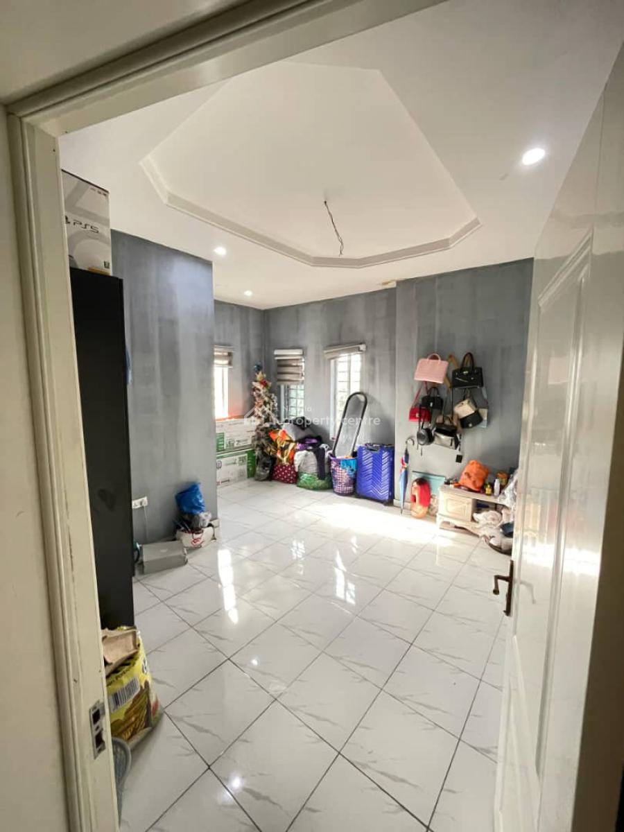 *spacious 2 Bedroom Apartment on The Groundfloor in, Sangotedo, Ajah, Lagos, Flat / Apartment for Rent
