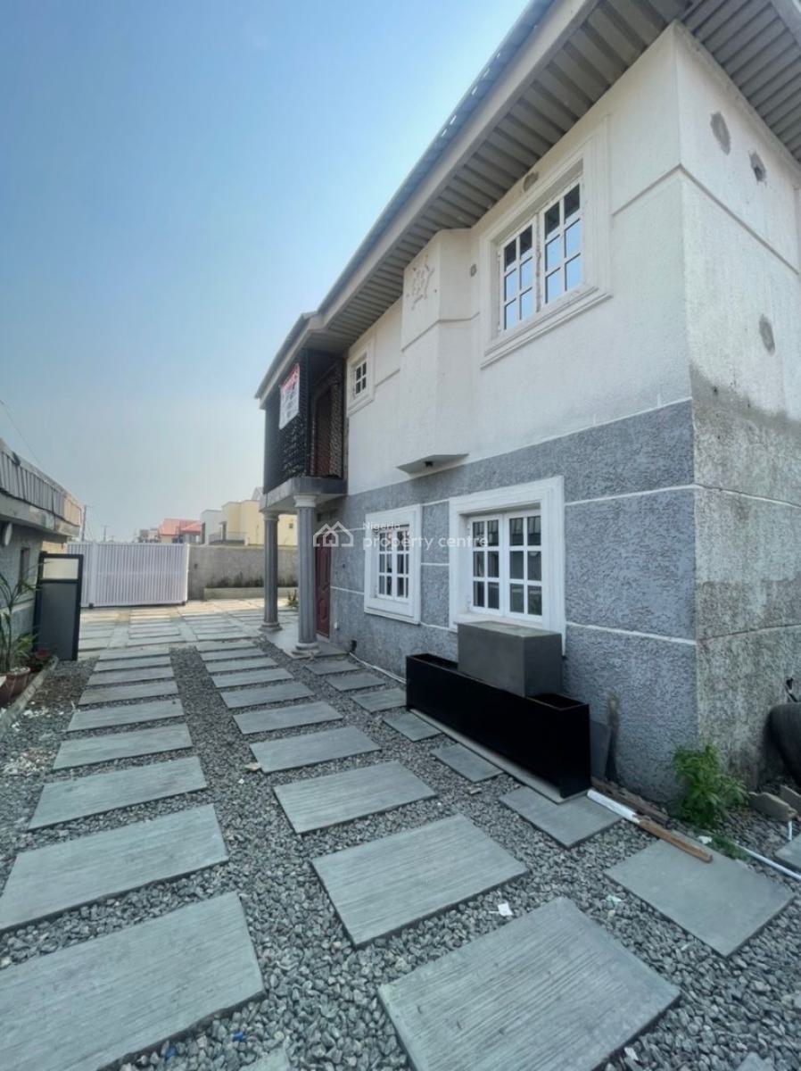 3 Bedroom Apartment, Right Hand Side, Lekki Phase 1, Lekki, Lagos, Flat / Apartment for Rent