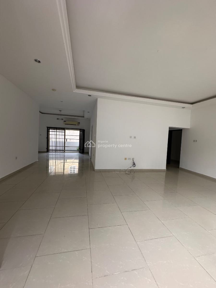 Lovely 3 Bedroom Flat, Lekki Phase 1, Lekki, Lagos, Flat / Apartment for Rent