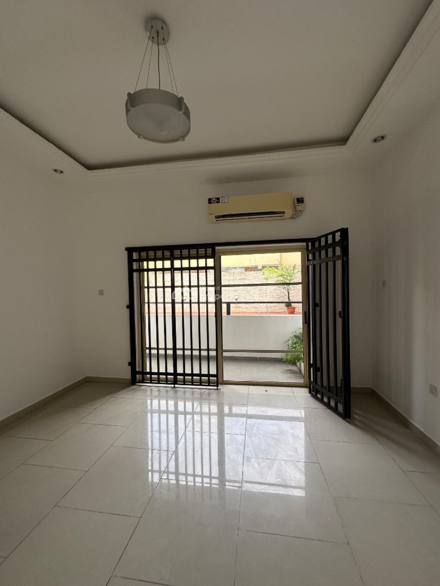 Lovely 3 Bedroom Flat, Lekki Phase 1, Lekki, Lagos, Flat / Apartment for Rent