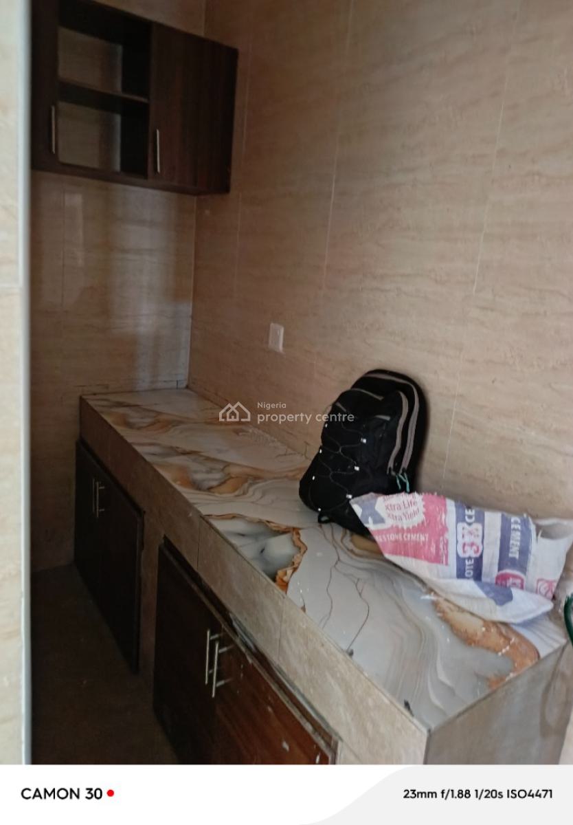 Superb Mini Flat, Isheri By Bucknor Estate, Isolo, Lagos, Flat / Apartment for Rent