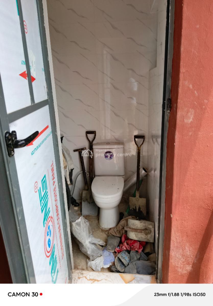 Superb Mini Flat, Isheri By Bucknor Estate, Isolo, Lagos, Flat / Apartment for Rent
