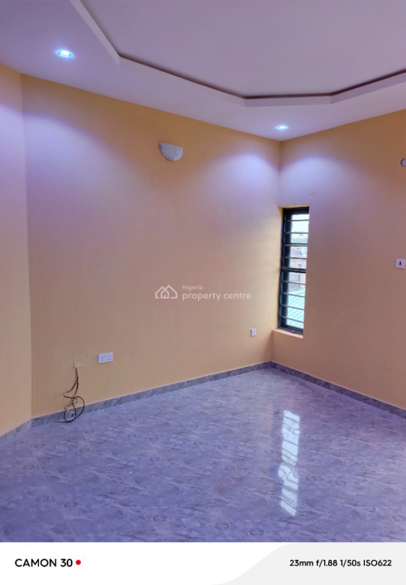 Superb Mini Flat, Isheri By Bucknor Estate, Isolo, Lagos, Flat / Apartment for Rent