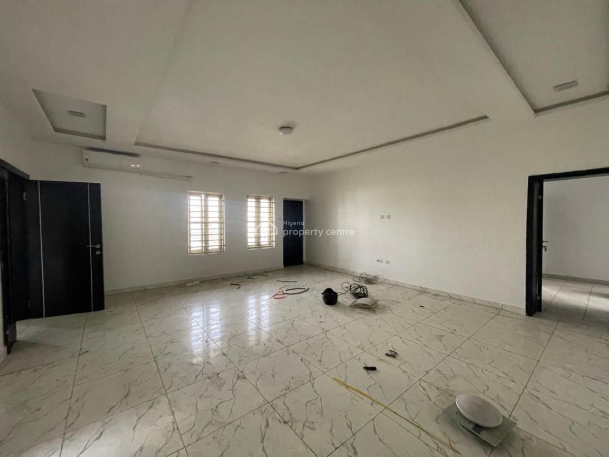 Beautiful and Well Maintained 6 Units of 3 Bedroom Flat, Ikate, Lekki, Lagos, Flat / Apartment for Rent