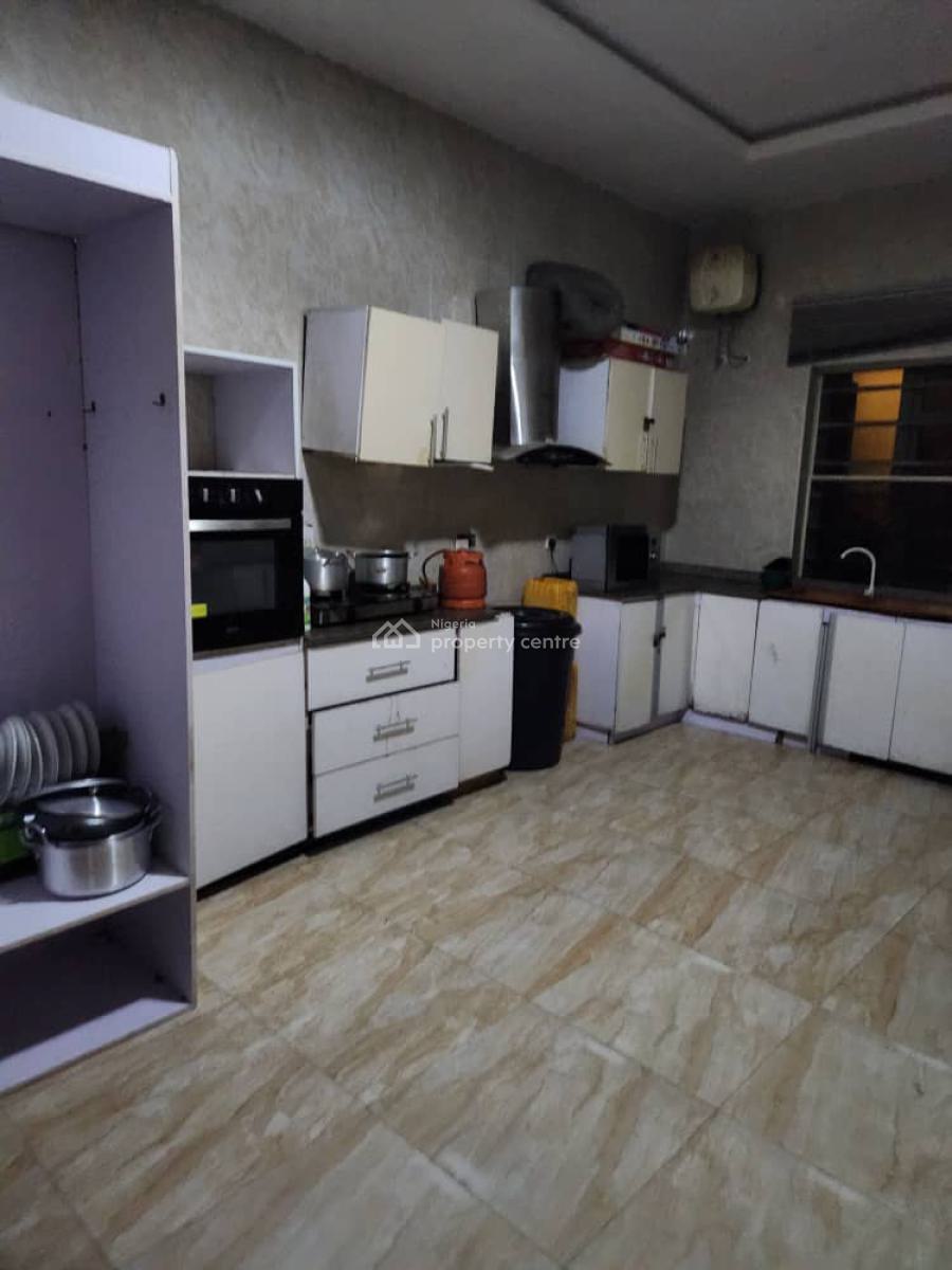 a Spacious Madams Room, Cluster1 Estate, Ikota, Lekki, Lagos, Self Contain (single Rooms) for Rent