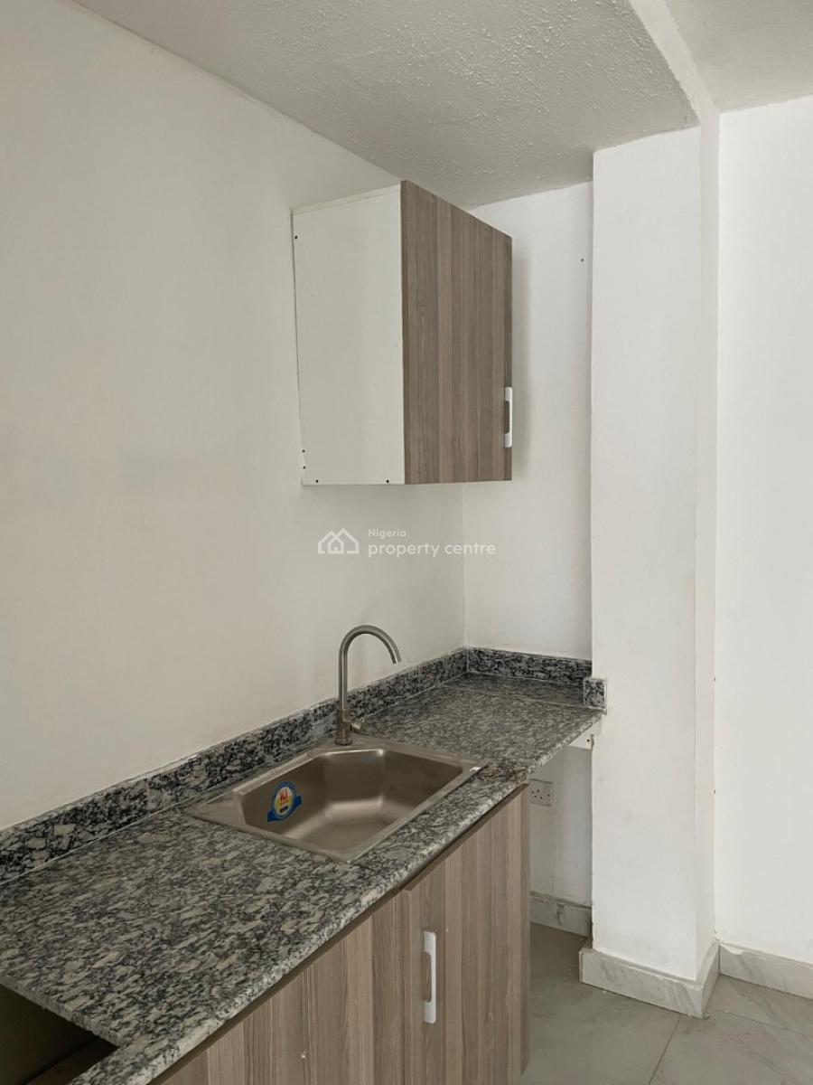 Brand New Executive 2 Bedroom Flat, Off Freedom Way, Lekki Phase 1, Lekki, Lagos, Flat / Apartment for Sale