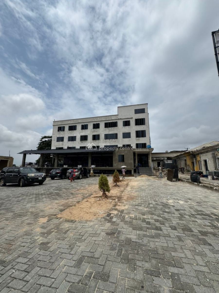 Waterfront Apartments, Admiralty Way, Lekki Phase 1, Lekki, Lagos, Flat / Apartment for Rent