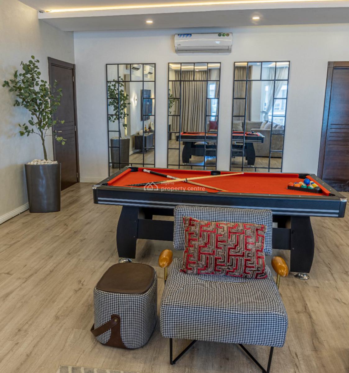 Cozy 3 Bedroom Apartment, Gerrad Road, Ikoyi, Lagos, Flat / Apartment Short Let