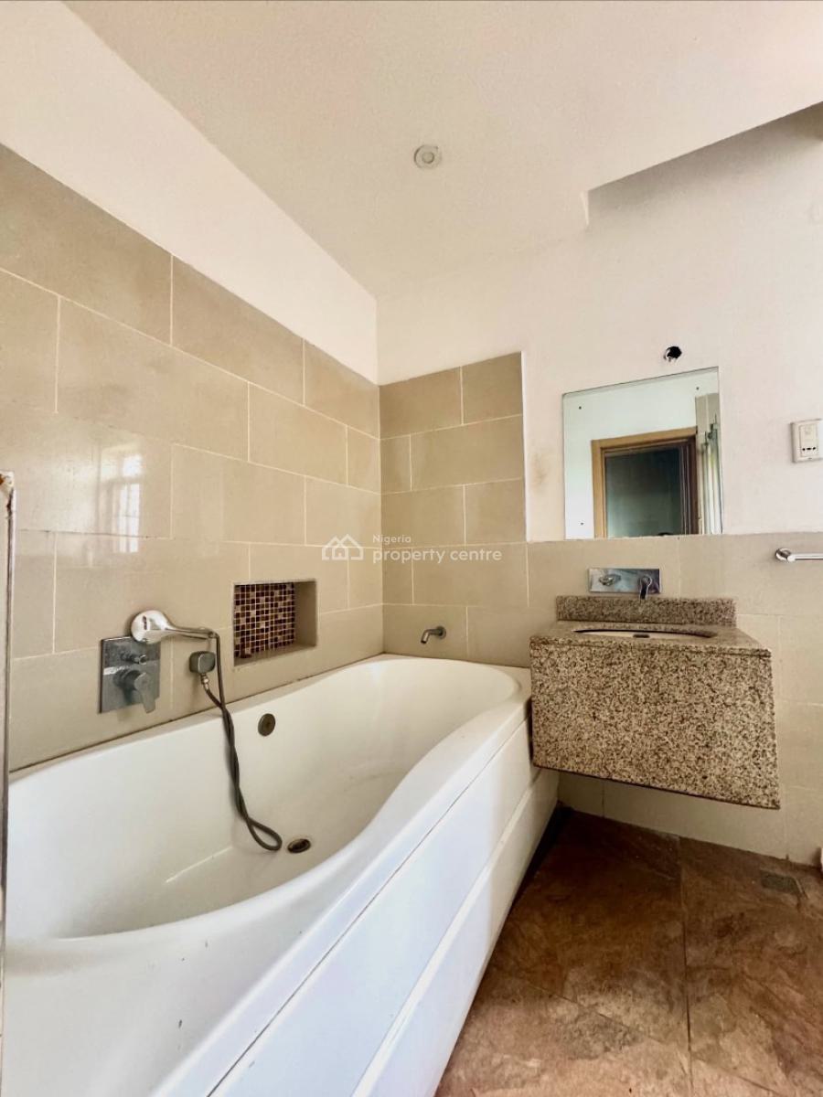Serviced 4bedrooms Terrace Duplex Available, Ologolo, Lekki, Lagos, Terraced Duplex for Rent