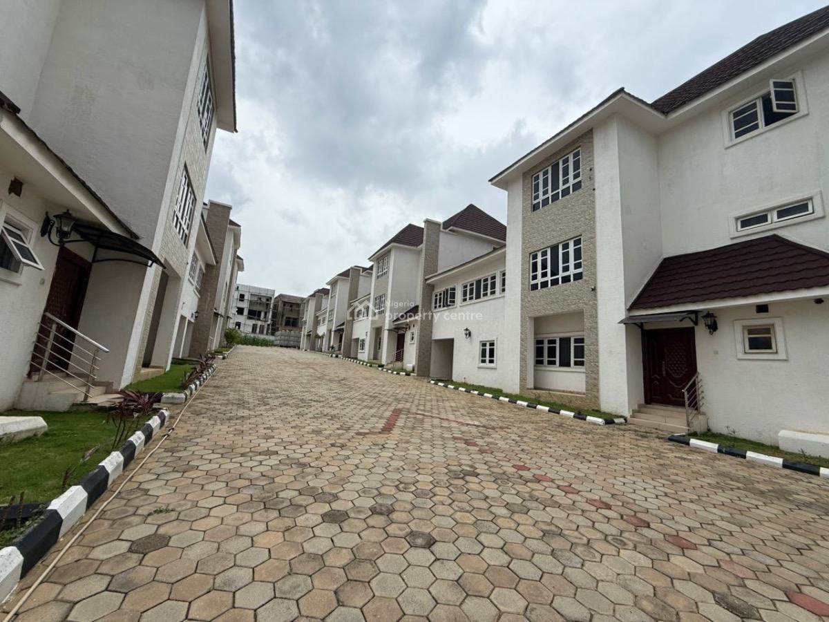 Well Finished Mini Estate, Guzape District, Abuja, Terraced Duplex for Sale