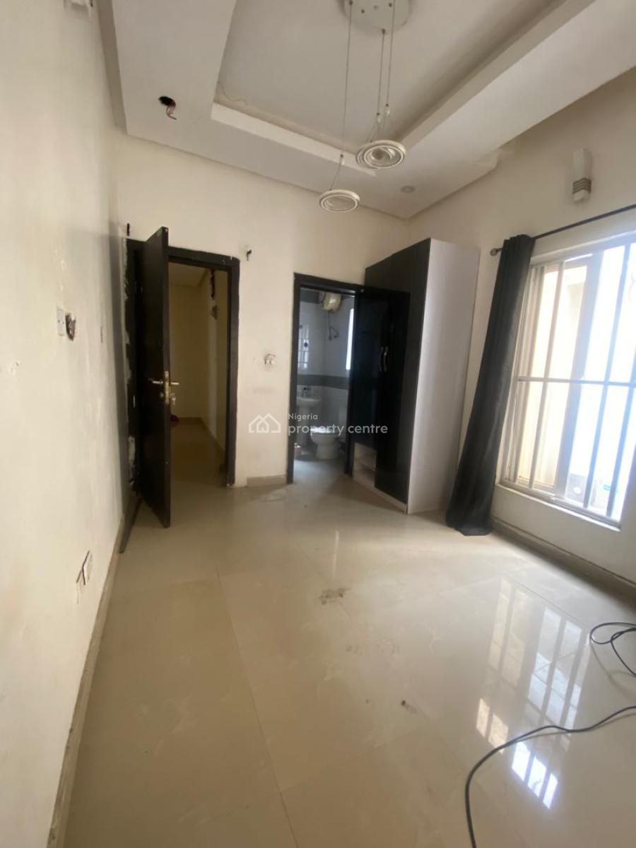 Standard Semi Master Single Shared Apartment Room, Bera Estate  Chevron, Lekki Expressway, Lekki, Lagos, Self Contain (single Rooms) for Rent