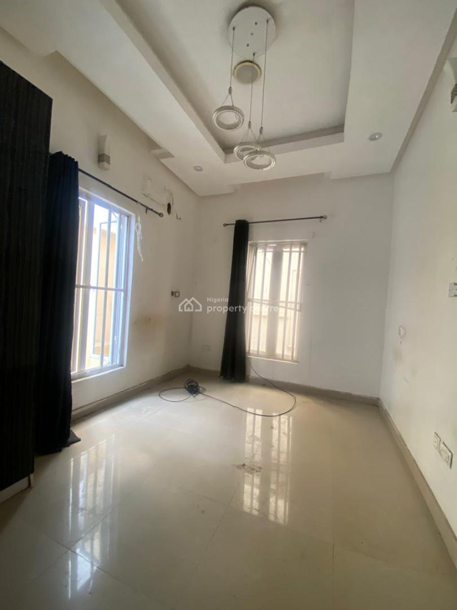 Standard Semi Master Single Shared Apartment Room, Bera Estate  Chevron, Lekki Expressway, Lekki, Lagos, Self Contain (single Rooms) for Rent