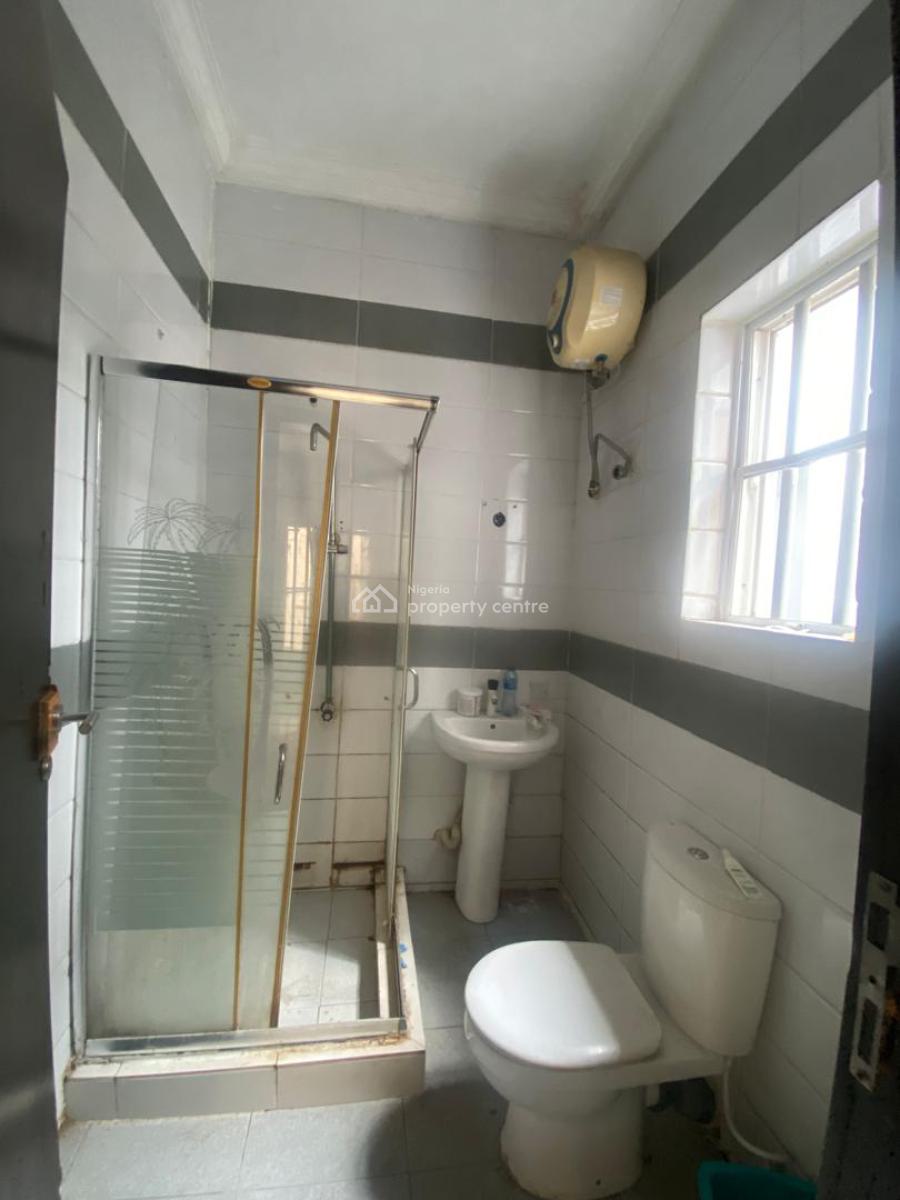 Standard Semi Master Single Shared Apartment Room, Bera Estate  Chevron, Lekki Expressway, Lekki, Lagos, Self Contain (single Rooms) for Rent