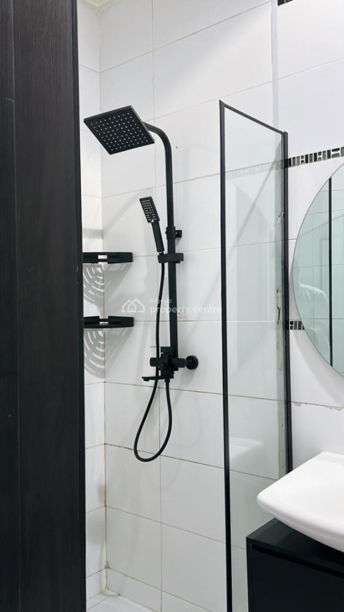Exceptional Newly Renovated Curated Flat, Seagate Estate, By Spar Lekki, Ikate Elegushi, Lekki, Lagos, Flat / Apartment Short Let