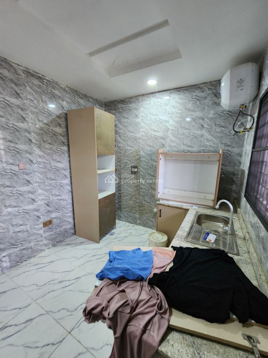 Luxury Two Bedroom Block of Flat, Dawaki District, Dawaki, Gwarinpa, Abuja, Flat / Apartment for Rent