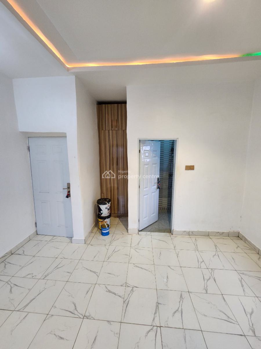 Luxury Two Bedroom Block of Flat, News Engineering Dawaki, Dawaki, Gwarinpa, Abuja, Flat / Apartment for Rent