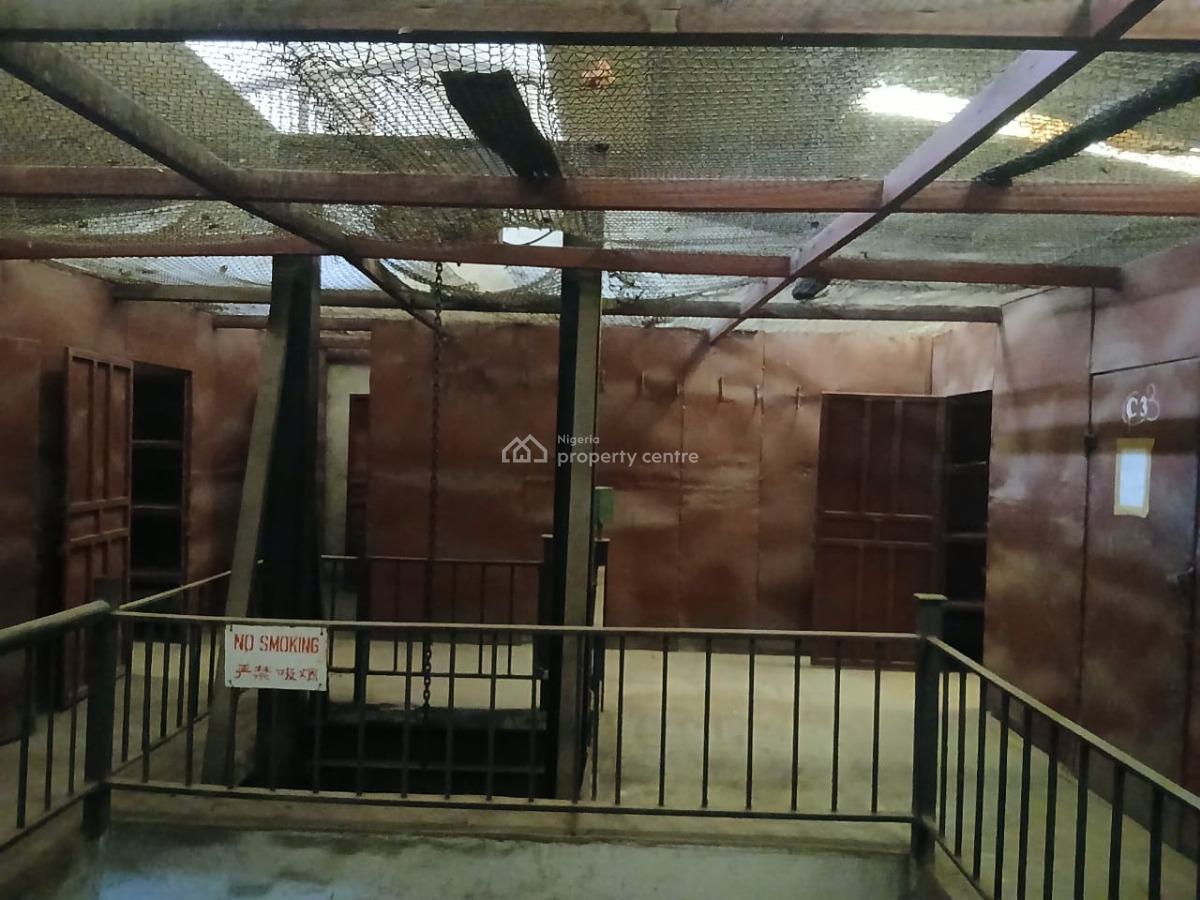 3000 Sqm Neat & Strategic Warehouses with Office, Ikeja, Lagos, Warehouse for Rent