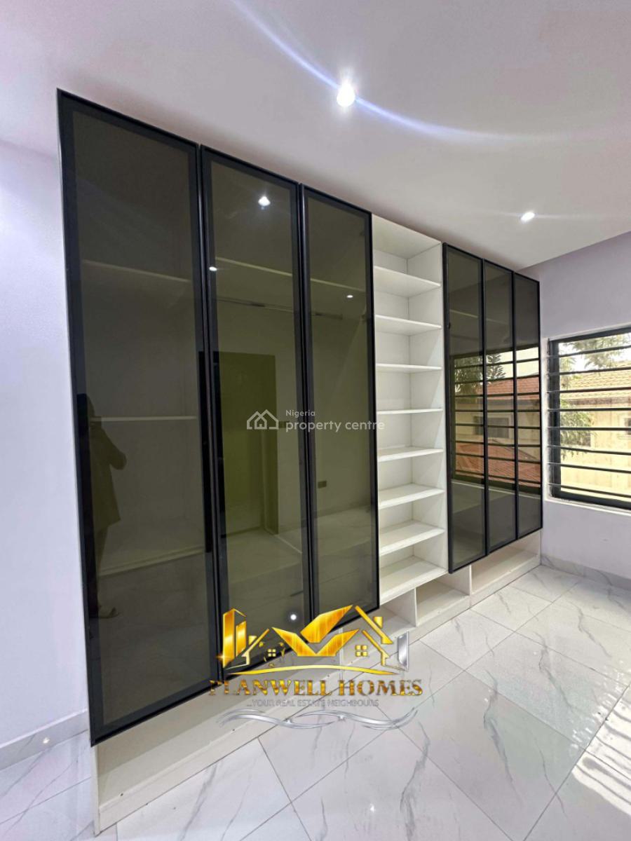 2 Bedroom Apartment, Lekki Phase 1, Lekki, Lagos, Block of Flats for Sale