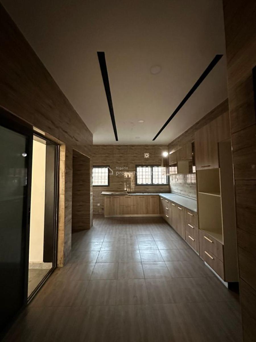 Newly Built Spacious 4bedroom Terrace  Duplex with an Attached Bq, Guzape District, Abuja, Terraced Duplex for Sale