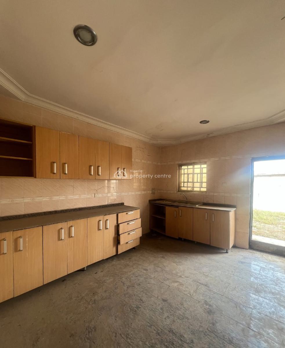 5 Bedroom Terrace, Idu Industrial, Abuja, Terraced Duplex for Sale